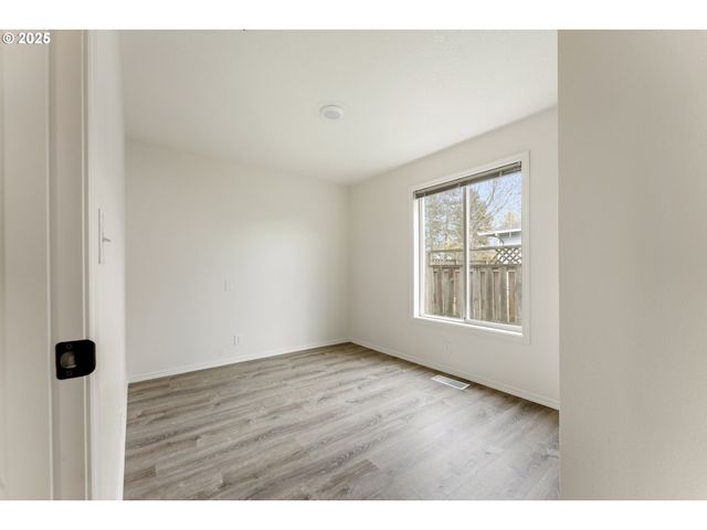 1530 Se 5TH St, Gresham, OR 97080