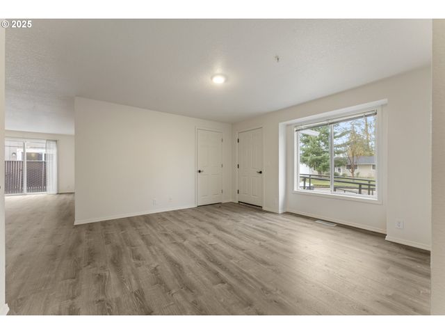 1530 Se 5TH St, Gresham, OR 97080