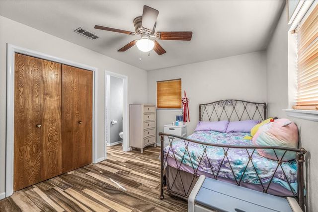 1913 Yucca Trail, Hurst, TX 76054