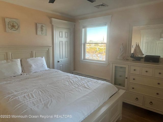 300 Deal Lake Drive 9, Asbury Park, NJ 07712