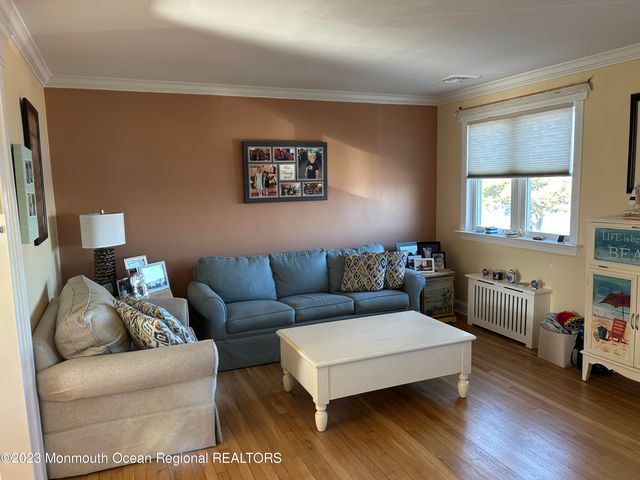 300 Deal Lake Drive 9, Asbury Park, NJ 07712