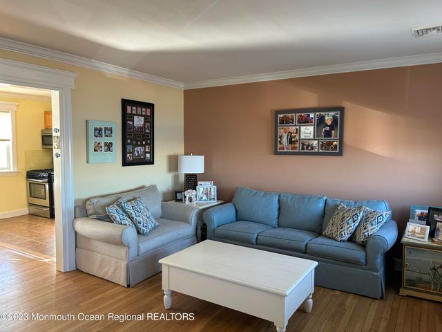 300 Deal Lake Drive 9, Asbury Park, NJ 07712