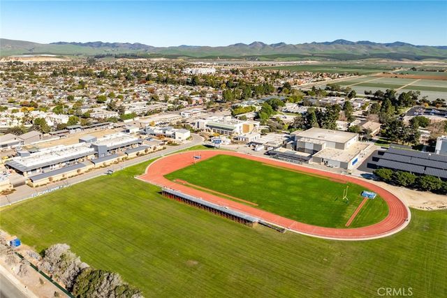 529 S Pine Street, Santa Maria, CA 93458