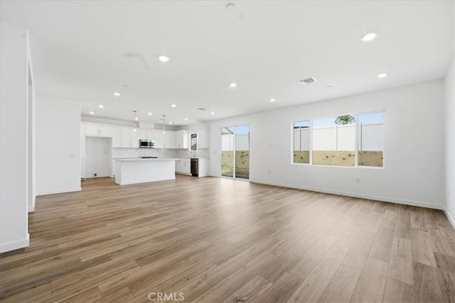 42957 56th Street W, Lancaster, CA 93536