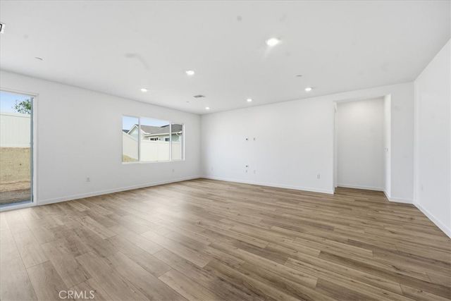 42957 56th Street W, Lancaster, CA 93536