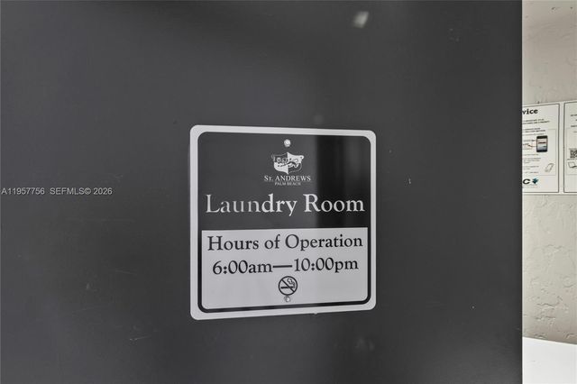 1133 N Benoist Farms Rd 101, West Palm Beach, FL 33411