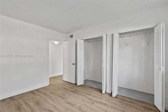 1133 N Benoist Farms Rd 101, West Palm Beach, FL 33411