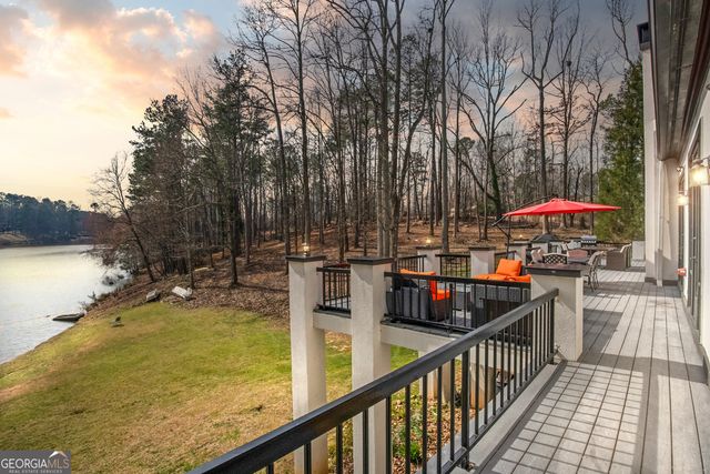 1126 WEDGEFIELD Drive SW, Marietta, GA 30064