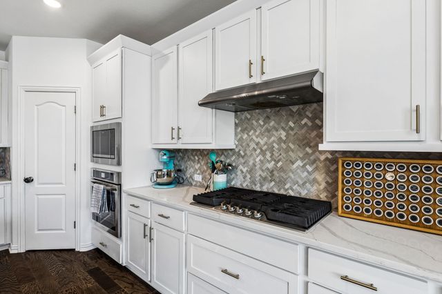 1506 Garrett Oaks LN, Georgetown, TX 78633