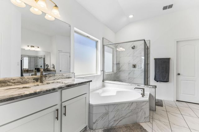 1506 Garrett Oaks LN, Georgetown, TX 78633