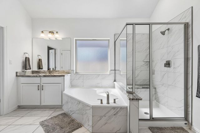 1506 Garrett Oaks LN, Georgetown, TX 78633