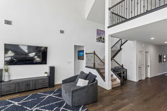 1506 Garrett Oaks LN, Georgetown, TX 78633