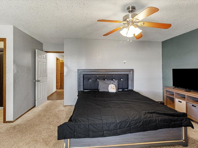 1717 Crest Circle Circle, Midwest City, OK 73130
