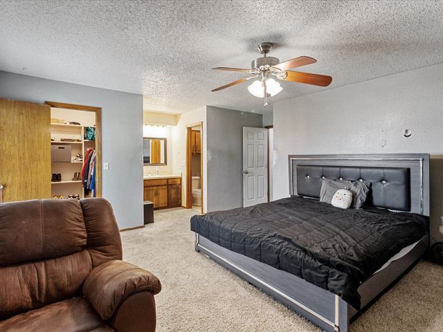 1717 Crest Circle Circle, Midwest City, OK 73130