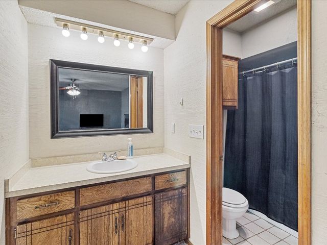 1717 Crest Circle Circle, Midwest City, OK 73130