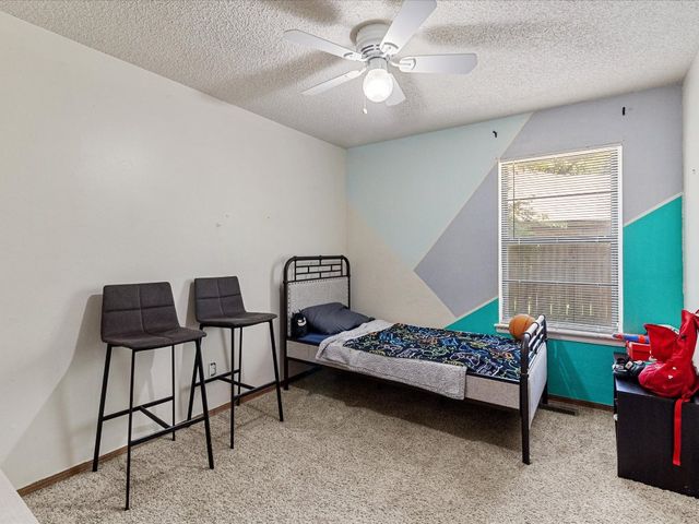 1717 Crest Circle Circle, Midwest City, OK 73130