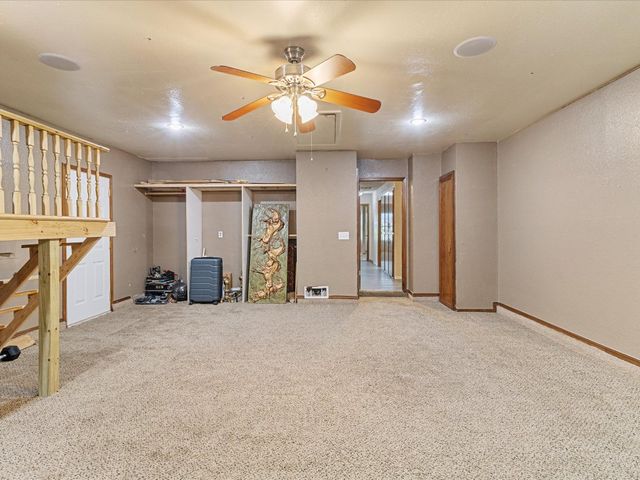1717 Crest Circle Circle, Midwest City, OK 73130