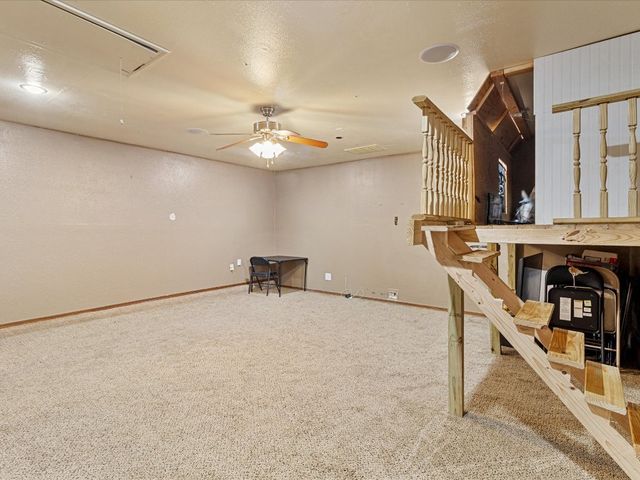 1717 Crest Circle Circle, Midwest City, OK 73130