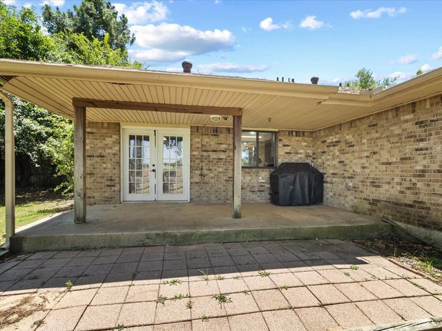 1717 Crest Circle Circle, Midwest City, OK 73130