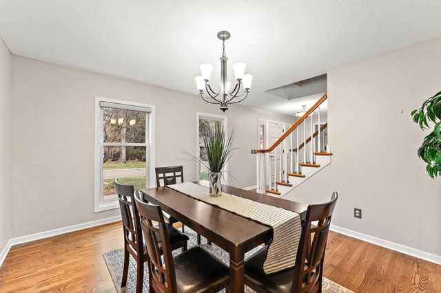 8043 Galway Road, Woodbury, MN 55125