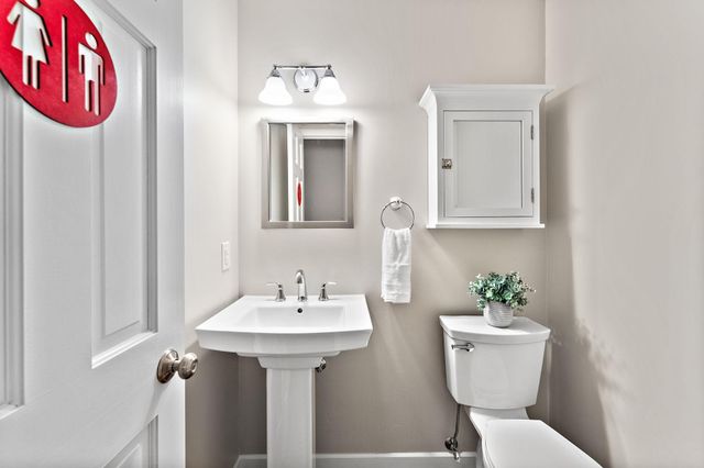 8043 Galway Road, Woodbury, MN 55125