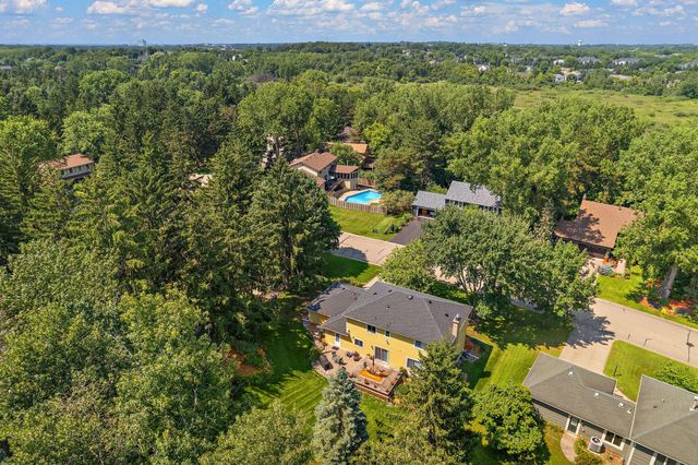 8043 Galway Road, Woodbury, MN 55125