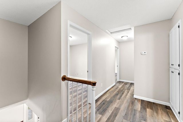 8043 Galway Road, Woodbury, MN 55125