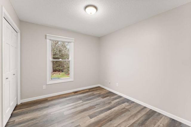 8043 Galway Road, Woodbury, MN 55125