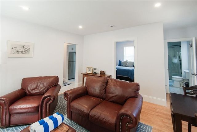 131 Broadway 2, Newport, RI 02840