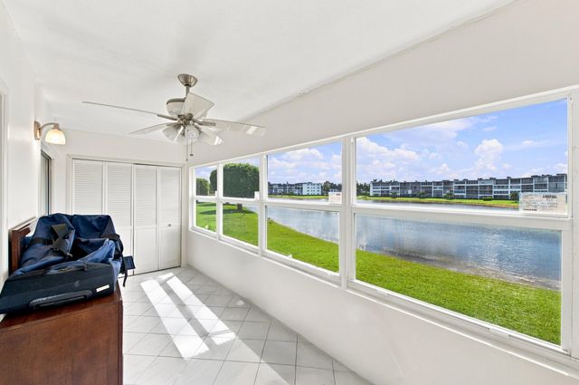 2069 Guildford D D, Boca Raton, FL 33434