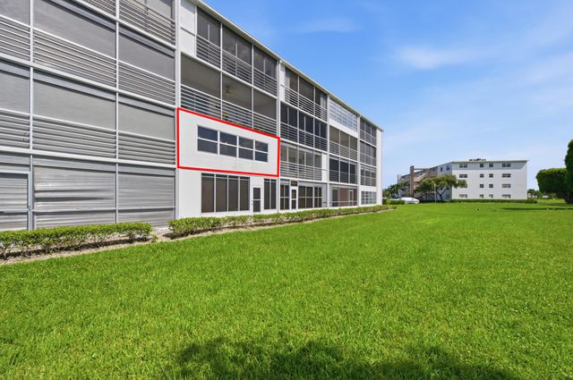 2069 Guildford D D, Boca Raton, FL 33434