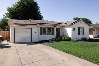 629 N Gem Street, Tulare, CA 93274