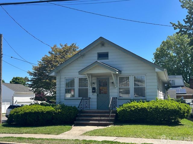 462 Crows Mill Road, Fords, NJ 08863