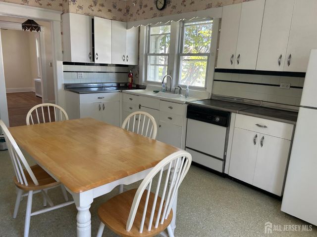462 Crows Mill Road, Fords, NJ 08863