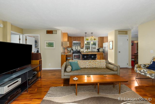 1007 Orchard Avenue, South Haven, MI 49090