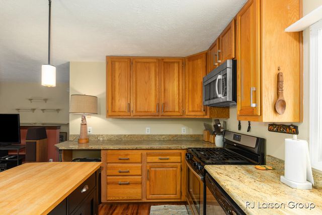 1007 Orchard Avenue, South Haven, MI 49090