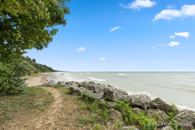 1007 Orchard Avenue, South Haven, MI 49090