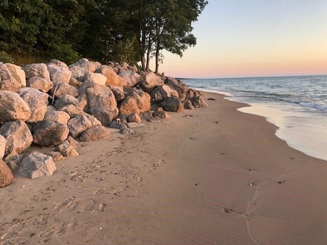 1007 Orchard Avenue, South Haven, MI 49090
