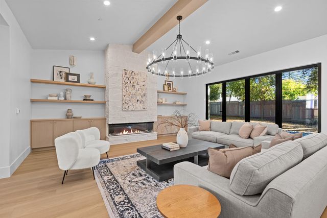 5564 Fetz Ln, Fair Oaks, CA 95628