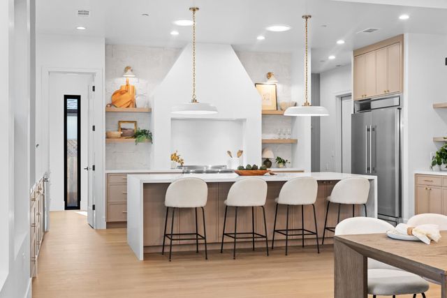 5564 Fetz Ln, Fair Oaks, CA 95628