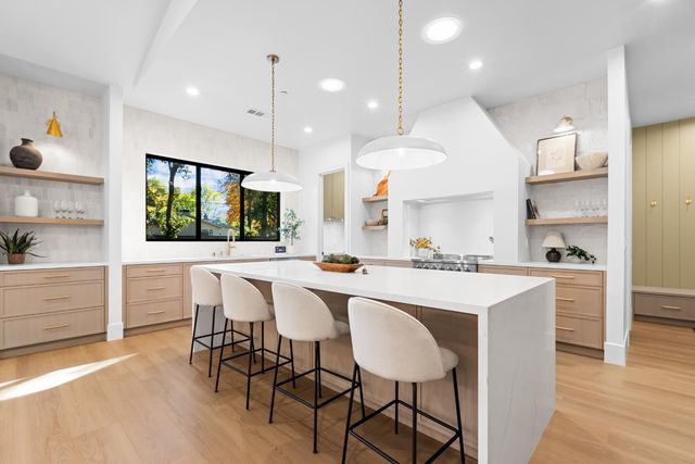 5564 Fetz Ln, Fair Oaks, CA 95628