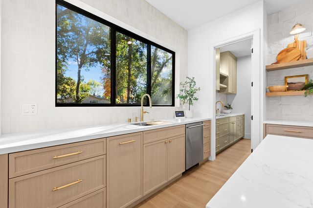 5564 Fetz Ln, Fair Oaks, CA 95628