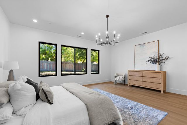 5564 Fetz Ln, Fair Oaks, CA 95628