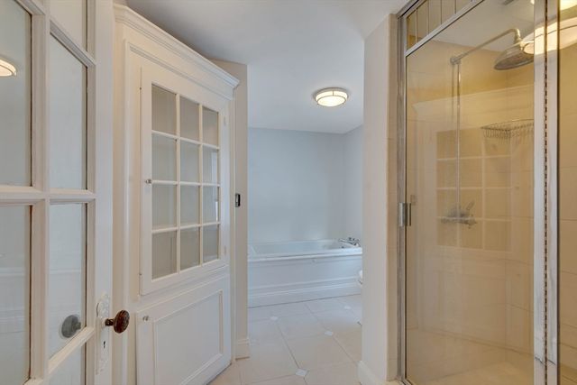 28 Green St, Needham, MA 02492