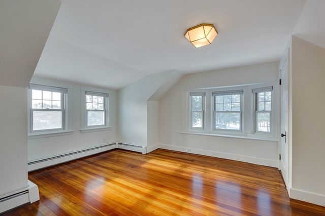 28 Green St, Needham, MA 02492