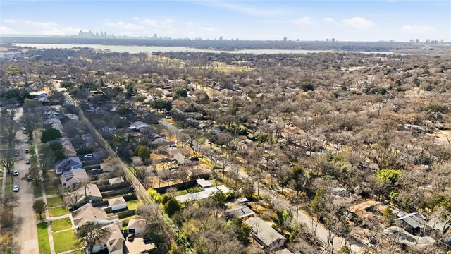 10208 Lake Gardens Drive, Dallas, TX 75218