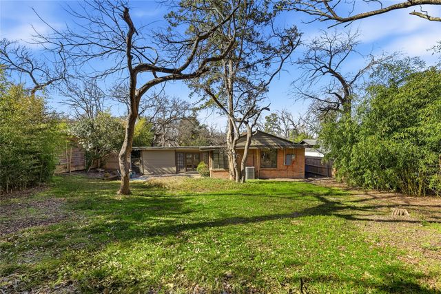 10208 Lake Gardens Drive, Dallas, TX 75218