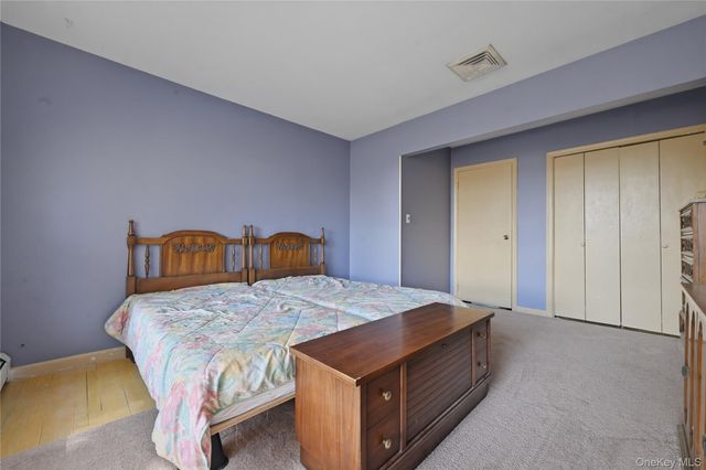 19 Gaymor Lane, Commack, NY 11725