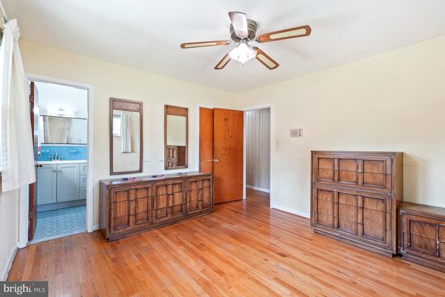 6629 HARRIETT ST, Falls Church, VA 22042