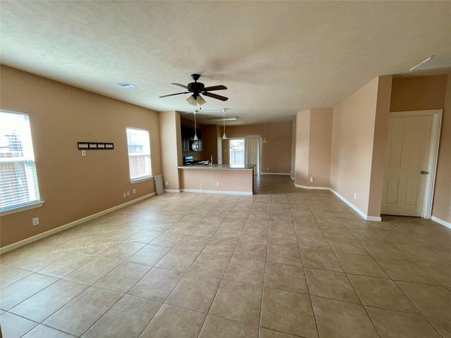 10803 Woodwind Shadows Drive, Cypress, TX 77433